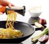 Tăiător de legume în formă de spirală Tăiător de legume în formă de spirală