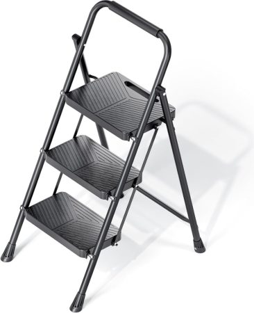 Scara pliabilă KINGRACK cu 3 trepte, neagră, cu zăvor de siguranță Scara pliabilă KINGRACK cu 3 trepte, neagră, cu zăvor de siguranță